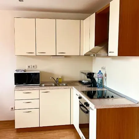Garden Of Eden Nk Modern C Apartments, شقة *